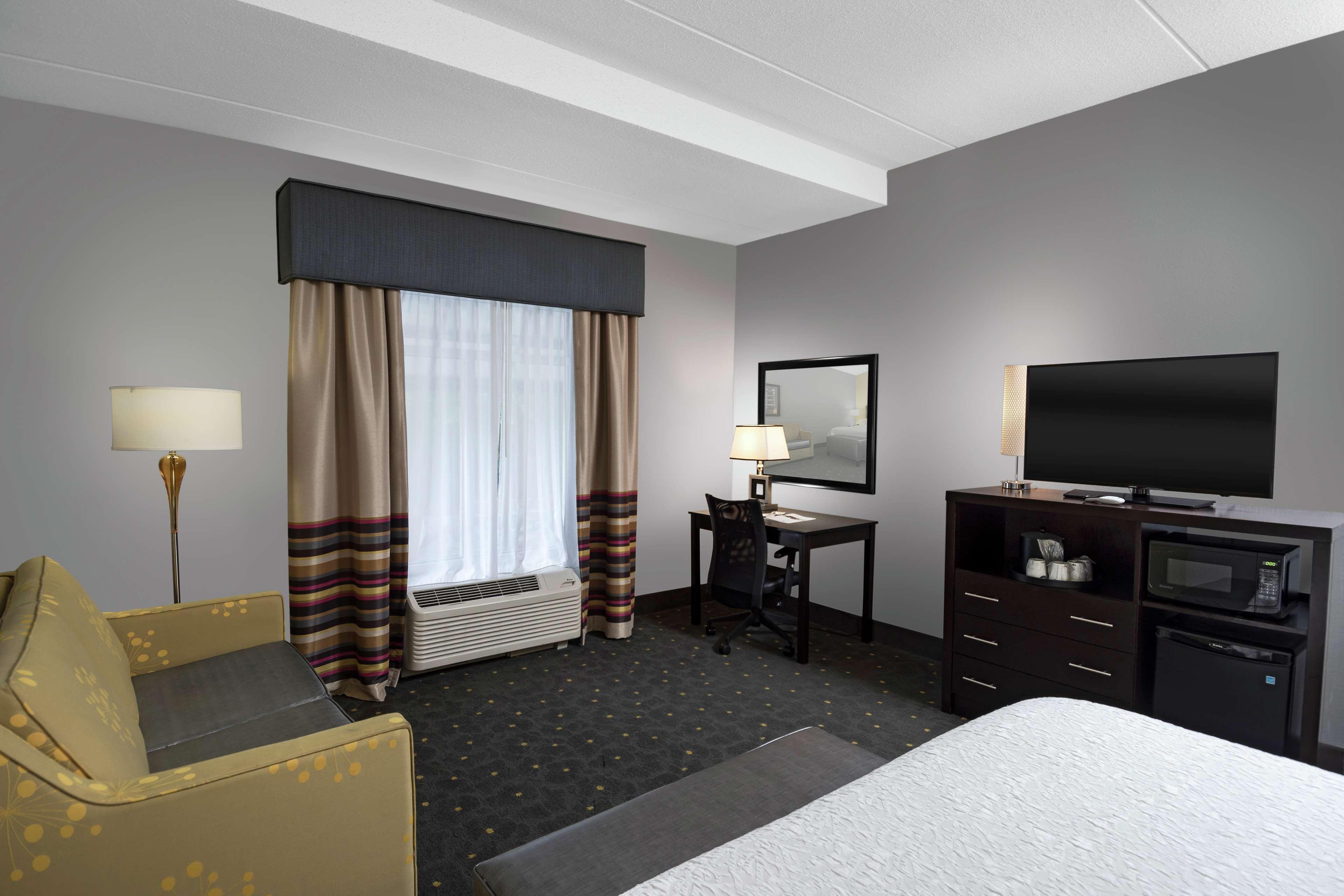 Hampton Inn & Suites - Raleigh Downtown Bagian luar foto