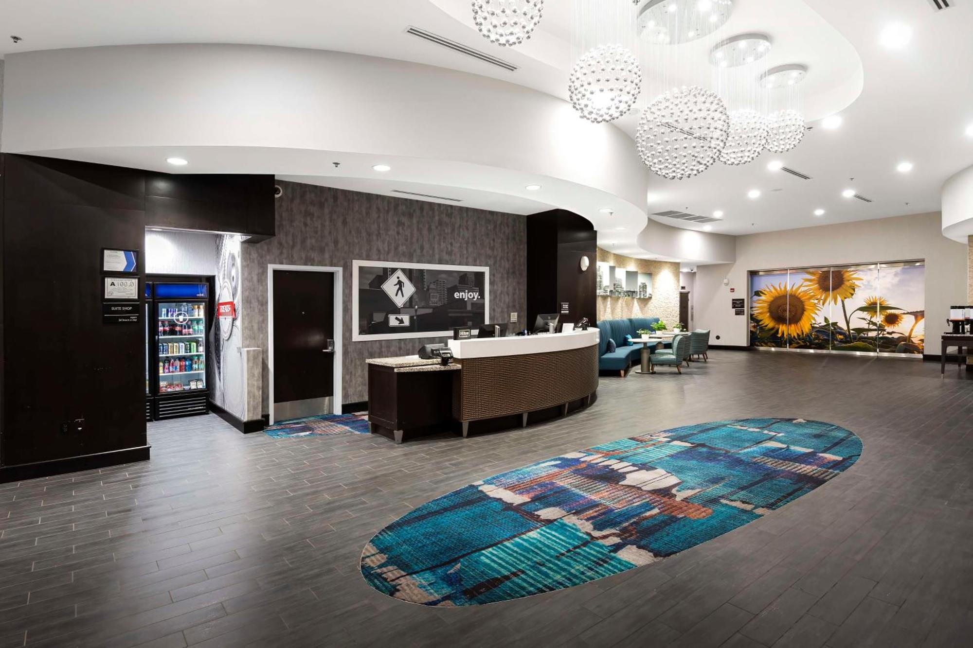 Hampton Inn & Suites - Raleigh Downtown Bagian luar foto