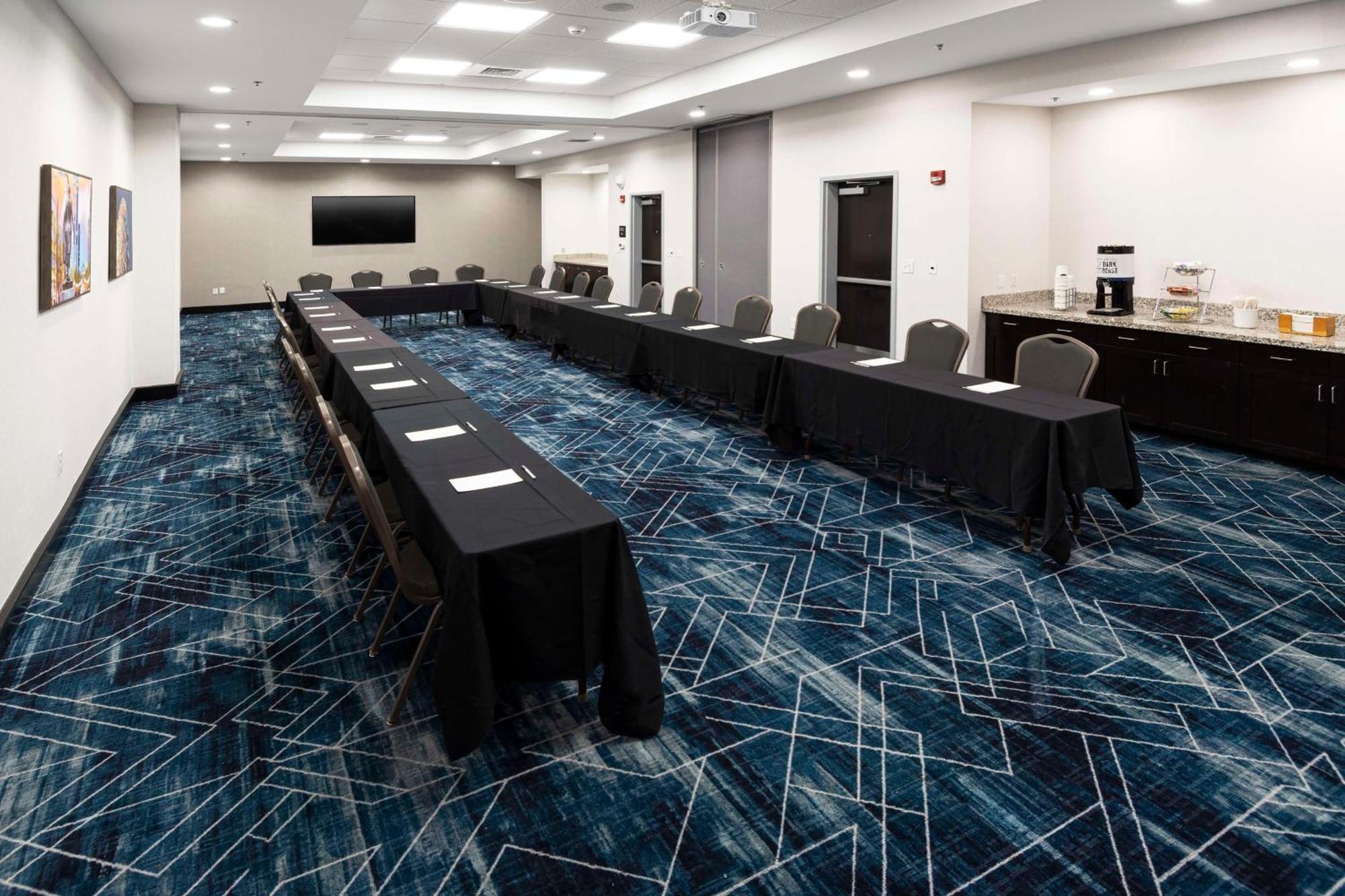 Hampton Inn & Suites - Raleigh Downtown Bagian luar foto