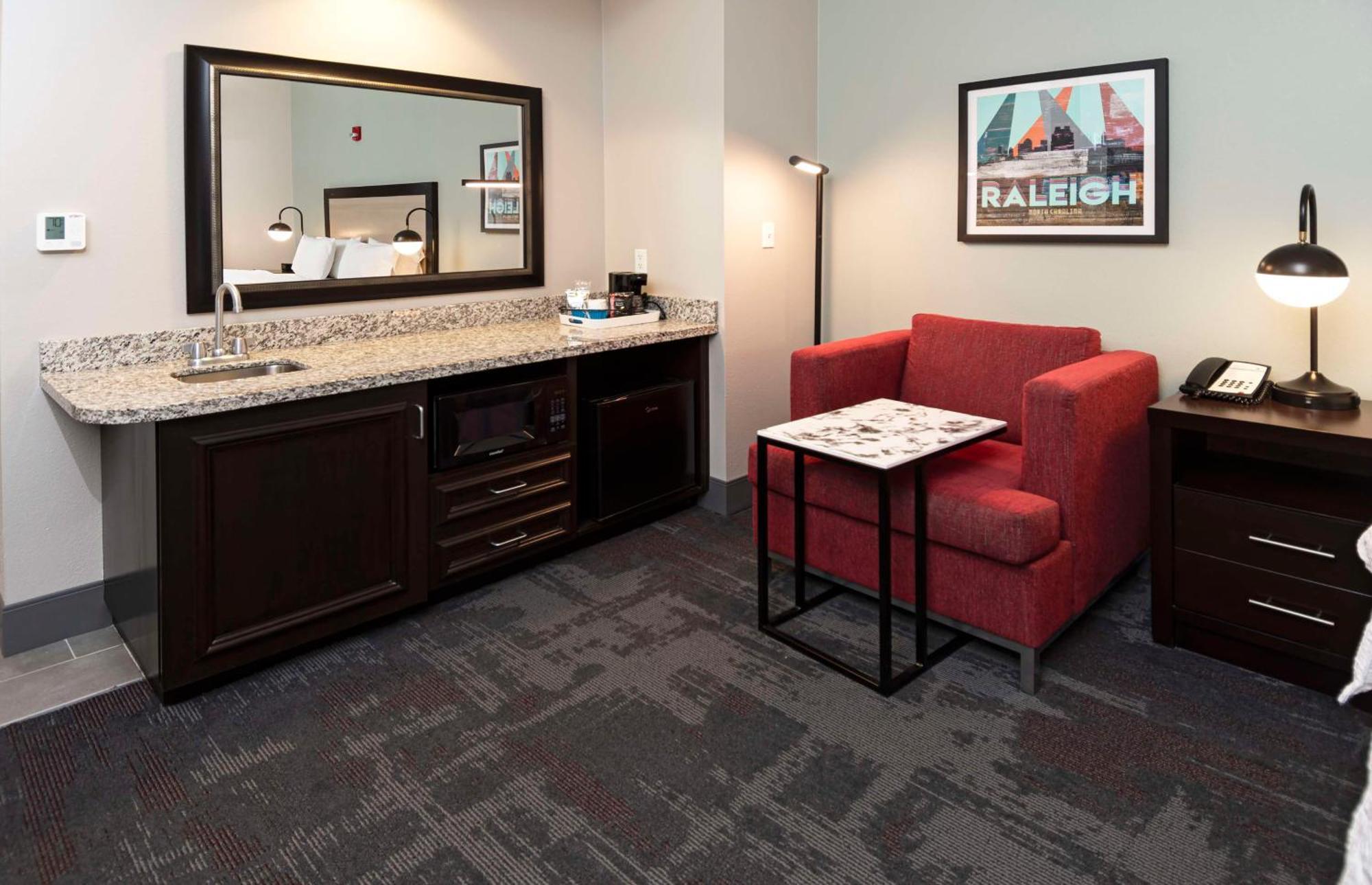 Hampton Inn & Suites - Raleigh Downtown Bagian luar foto