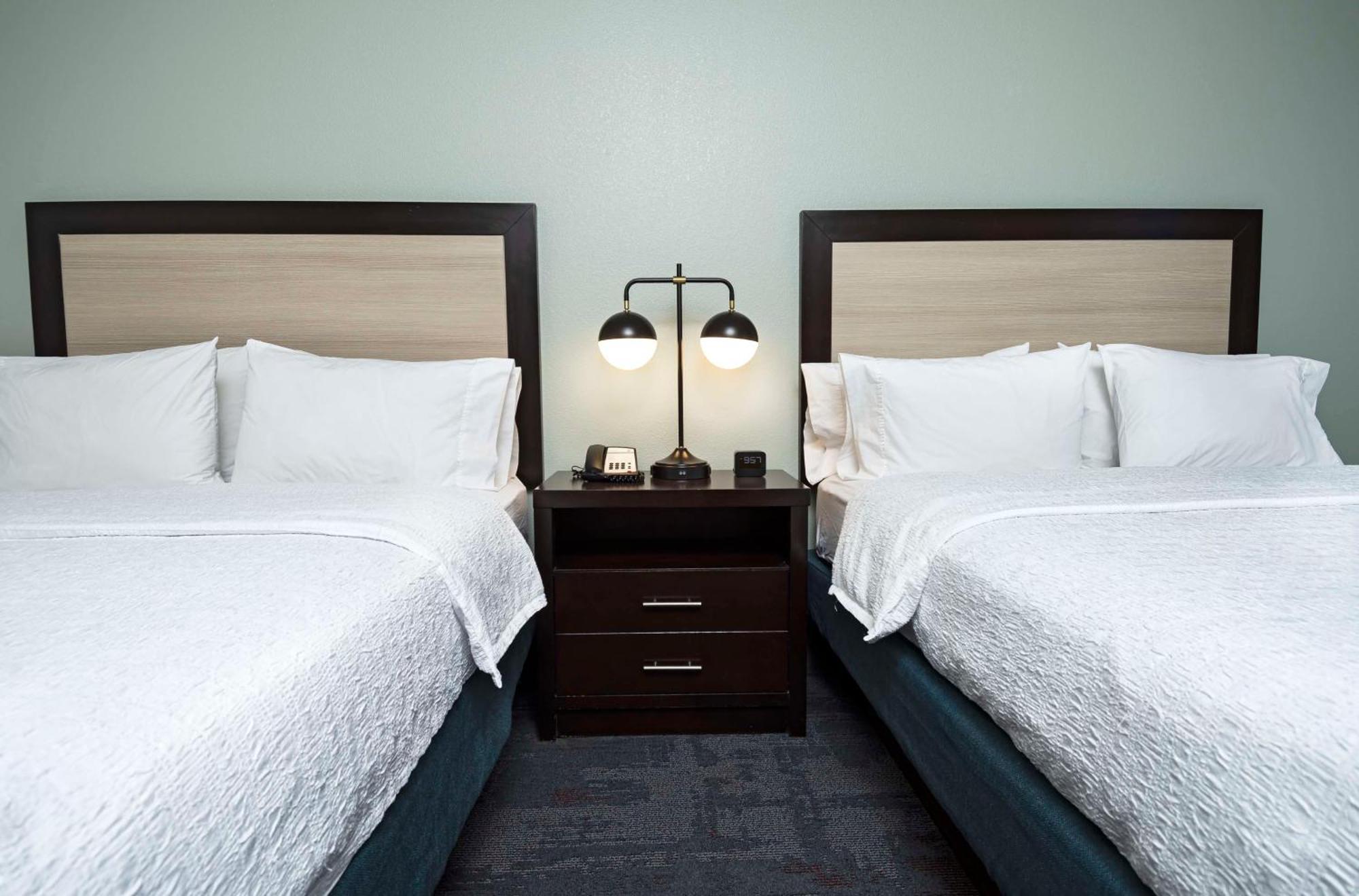 Hampton Inn & Suites - Raleigh Downtown Bagian luar foto