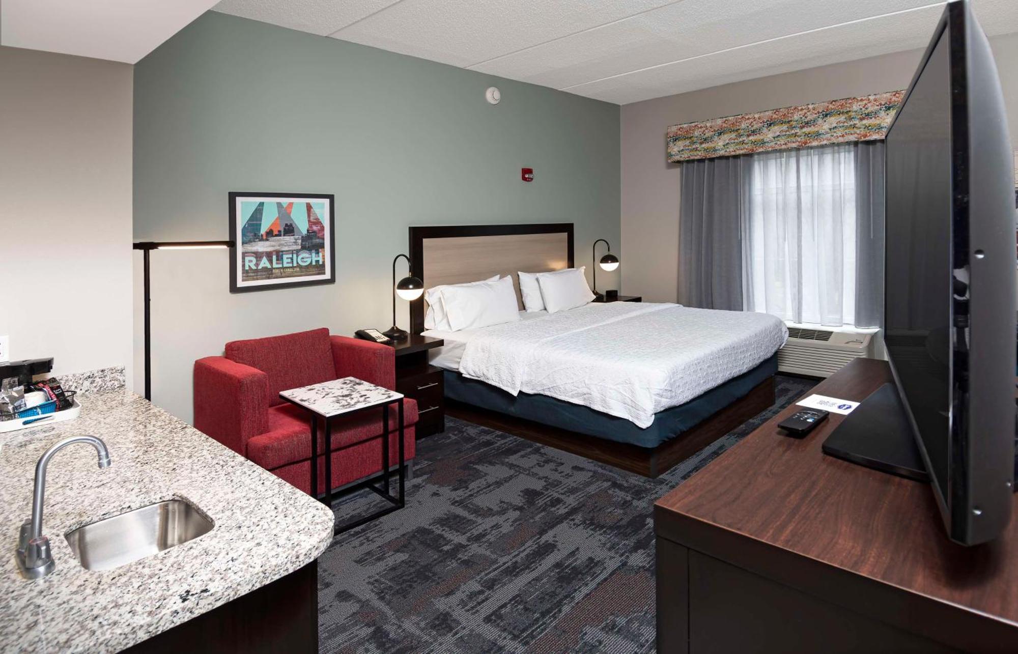 Hampton Inn & Suites - Raleigh Downtown Bagian luar foto
