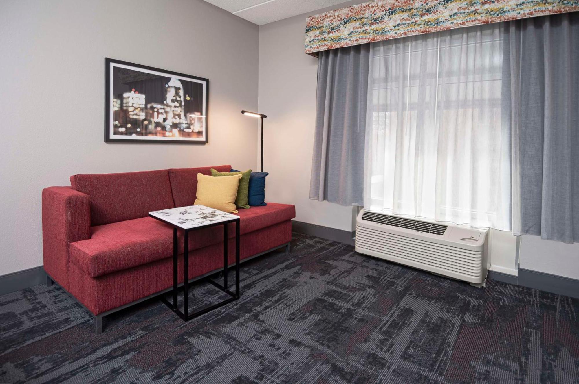 Hampton Inn & Suites - Raleigh Downtown Bagian luar foto