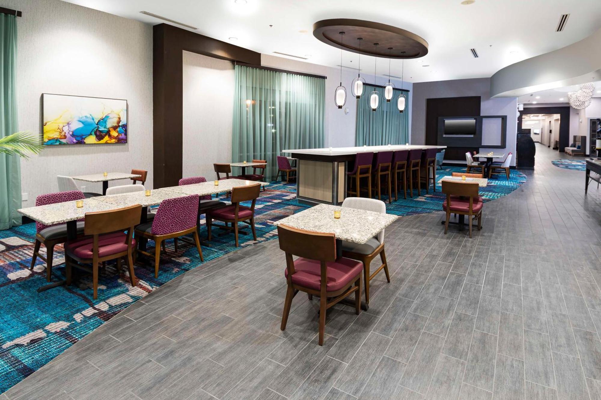 Hampton Inn & Suites - Raleigh Downtown Bagian luar foto