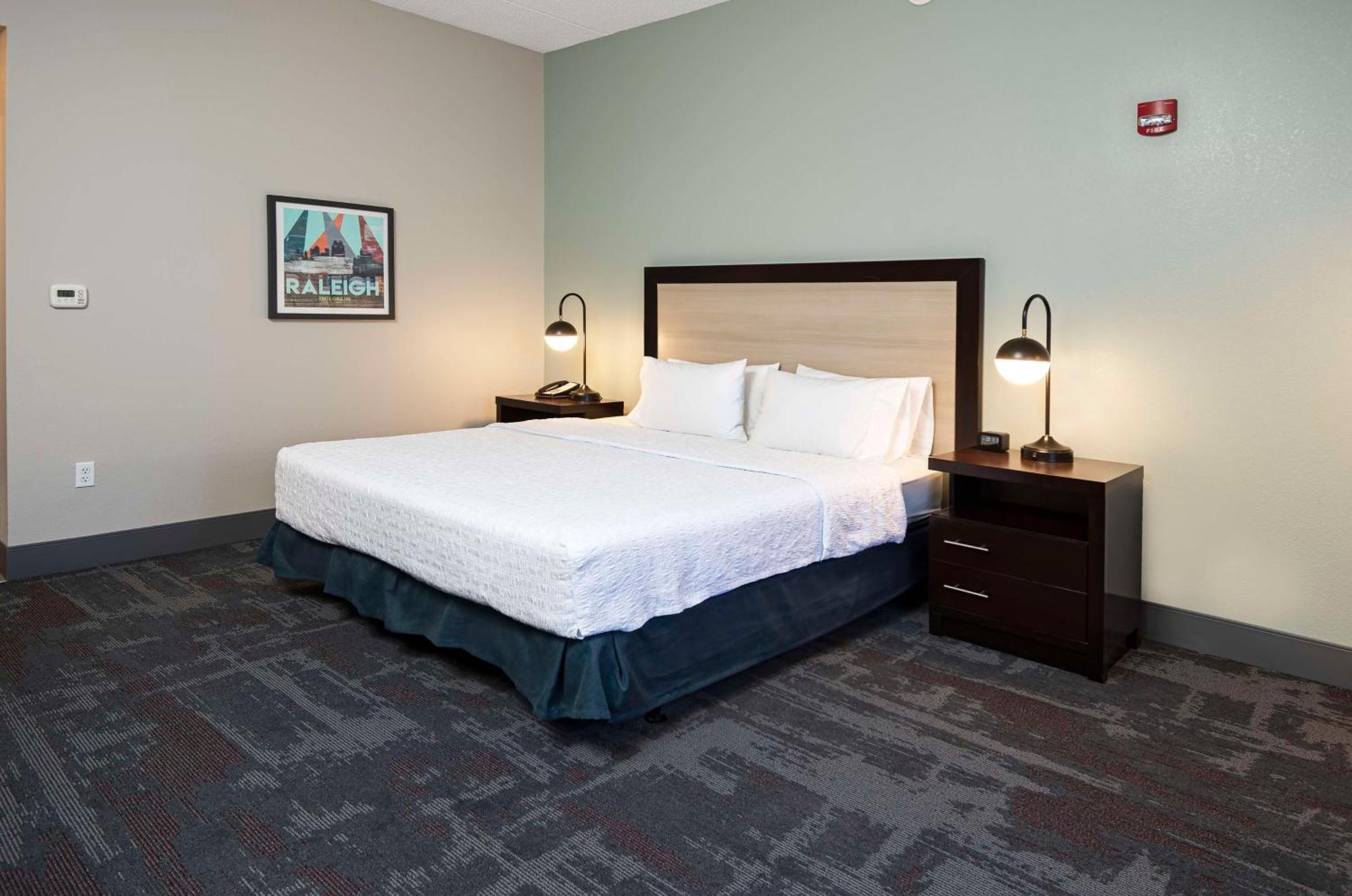 Hampton Inn & Suites - Raleigh Downtown Bagian luar foto