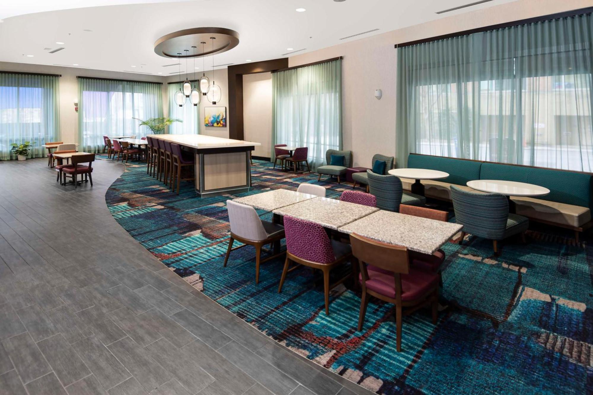 Hampton Inn & Suites - Raleigh Downtown Bagian luar foto